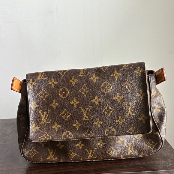 Vintage Louis Vuitton - Picture 1 of 4